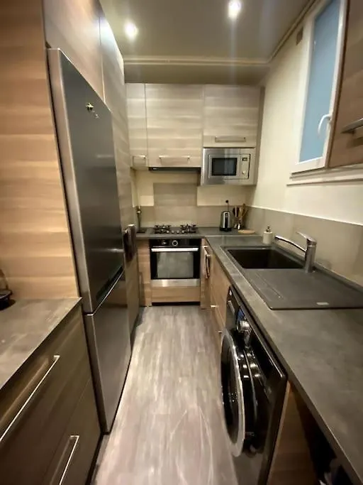 Tour Eiffel - Appartement Avec Jardin Párizs Apartman