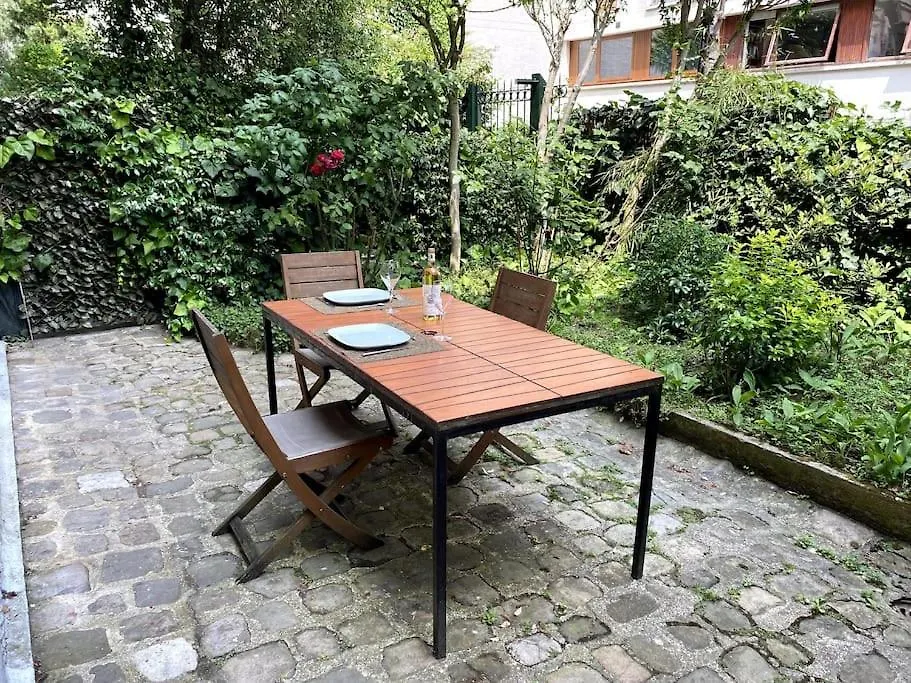 Apartman Tour Eiffel - Appartement Avec Jardin Párizs